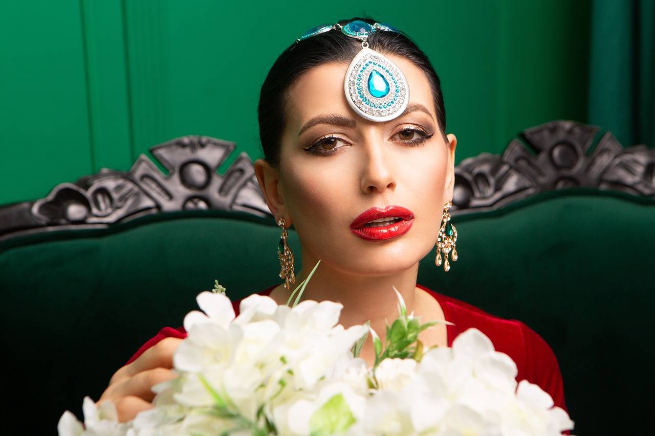 The Intersection of Fashion and Technology: Wearable Gadgets for Fashionable Functionality